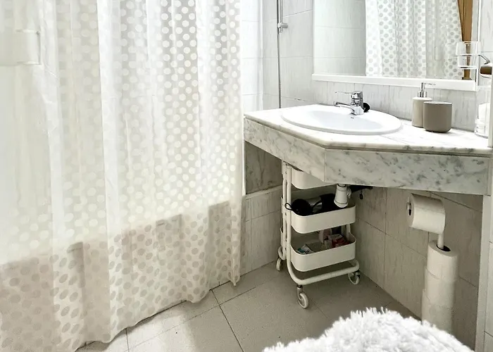 Espacioso Con Patio Interior